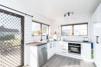 290 Peachgrove Road, Fairfield