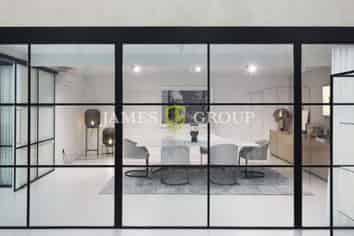 Gorgeous Sale Street Character - Fully-fitted