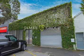 Gorgeous Sale Street Character - Fully-fitted