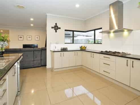 2 Fasham Lane, Huntington