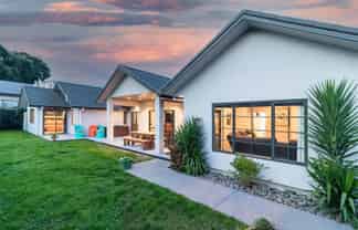 2 Fasham Lane, Huntington