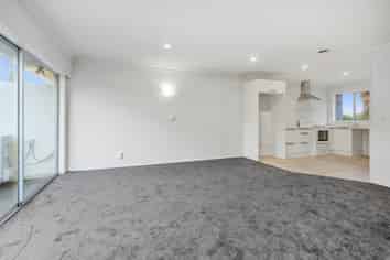 2/6 Pamela Place, New Lynn