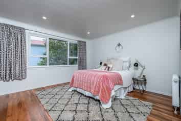 52 Kiwi Crescent, Tawa