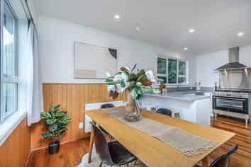 52 Kiwi Crescent, Tawa