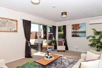 12 Katherine Place, Melville