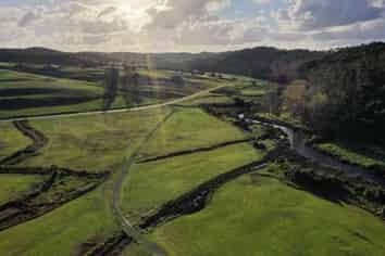 23 Hurihuri Road, Okura, Okura