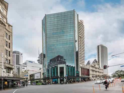 MODERN QUEEN STREET OFFICE