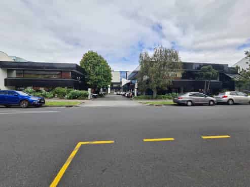 2DEGREES OF SEPARATION