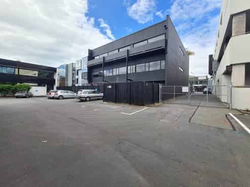 2DEGREES OF SEPARATION