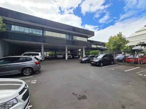 2DEGREES OF SEPARATION