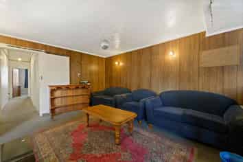 34 Te Wharepouri Street, Berhampore