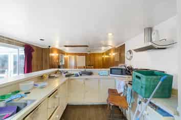 34 Te Wharepouri Street, Berhampore