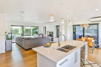 166 Norman Lesser Drive, Saint Johns