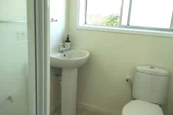 2B Yeoman Place, Howick