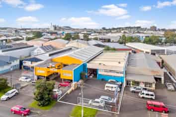 Simply the Best in Penrose