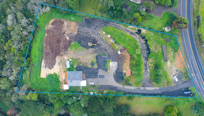 525 Whitford Road, Whitford