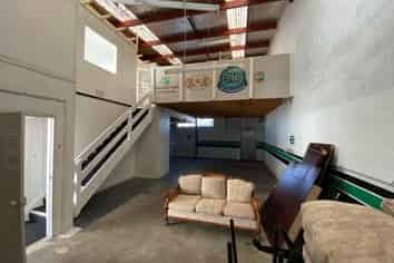 Sought after Wairau Industrial Unit