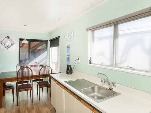 8 Dennis Street, Outer Kaiti