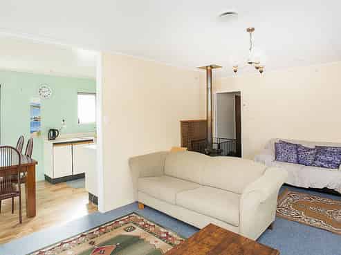 8 Dennis Street, Outer Kaiti