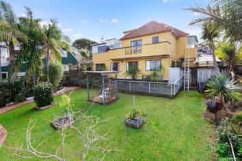 3 Highgrove Lane, Totara Vale