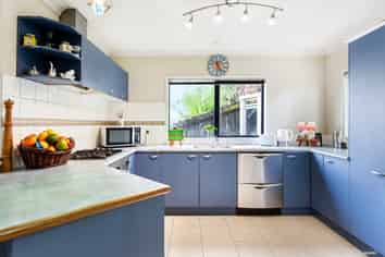 3 Highgrove Lane, Totara Vale