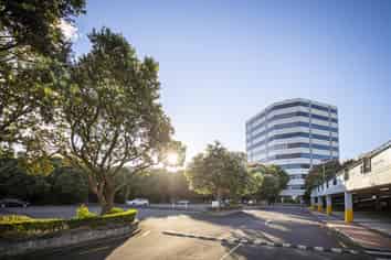 Office in the Heart of Ellerslie!!