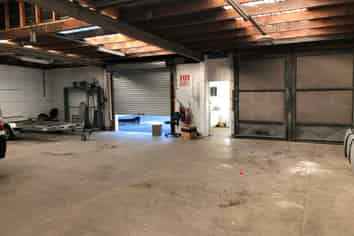 240sqm Palmerston North Workshop For Lease 