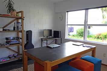 Professional office  in Hamilton East