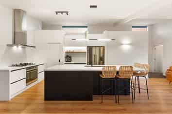 10 Baulcomb Parade, Windsor Park