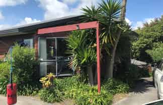 1/15 Jay Court, Botany Downs