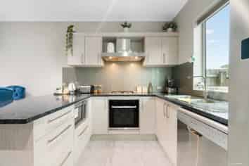 8 Toro Lane, Manurewa