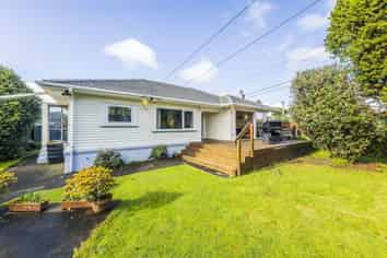 2 Orakau Road, Mangere East