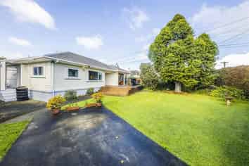 2 Orakau Road, Mangere East