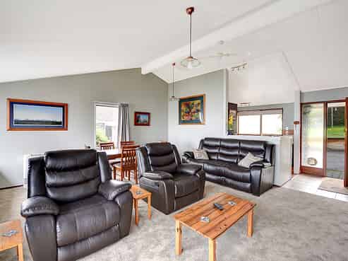 9a Jane Street, Macandrew Bay