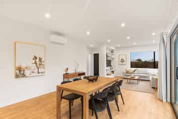 14a Gilpin Place, Beach Haven