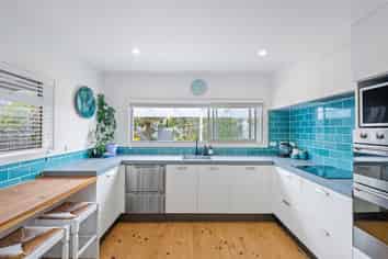 10 Cresta Avenue, Beach Haven