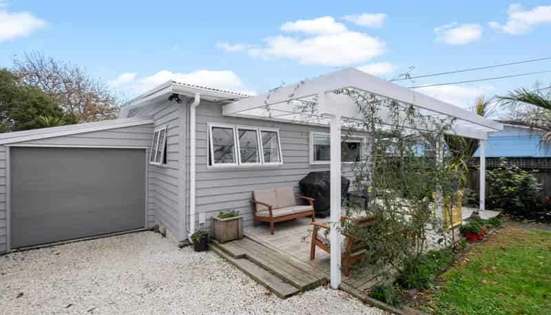 10 Cresta Avenue, Beach Haven