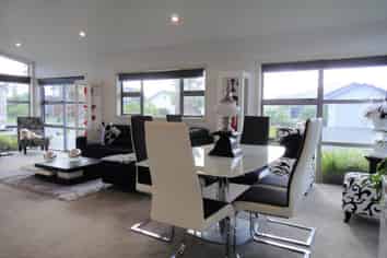 98 Barbados Way, One Tree Point