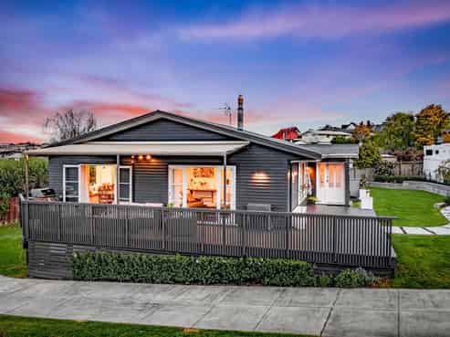 32 Fairway Avenue, Red Beach