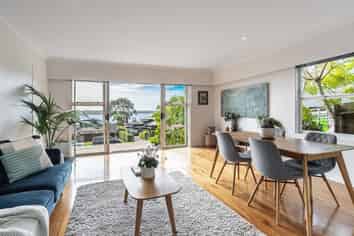 1/14 Lake View Road, Takapuna