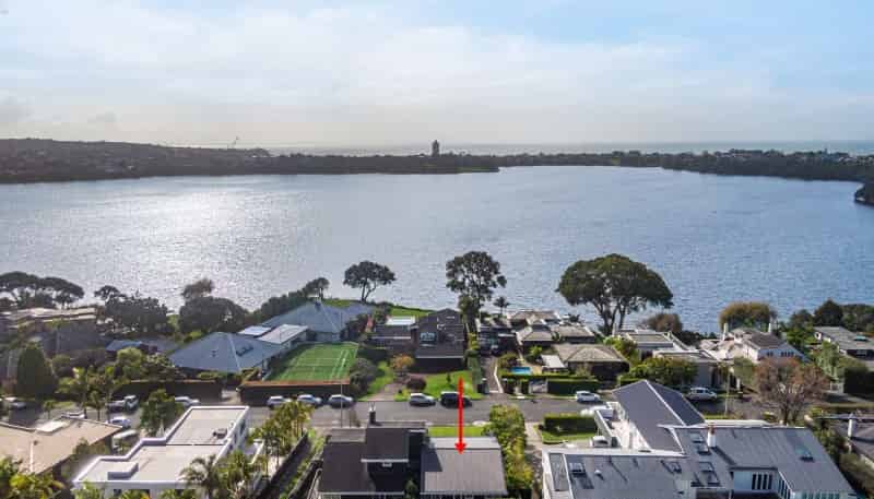 1/14 Lake View Road, Takapuna