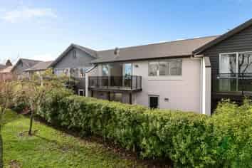 6/6 Page Place, Hamilton East