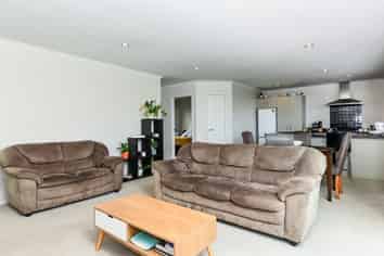 6/6 Page Place, Hamilton East