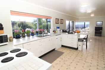 134 Kowhai Avenue, Matarangi