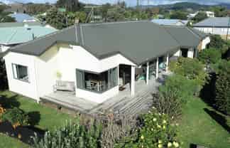 134 Kowhai Avenue, Matarangi