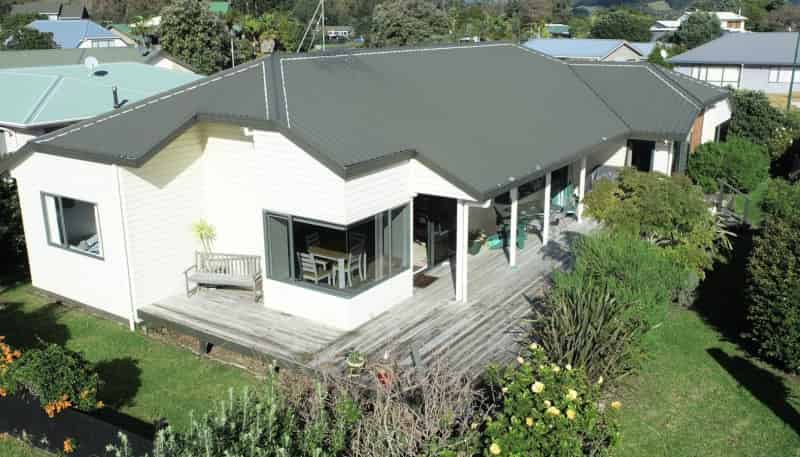 134 Kowhai Avenue, Matarangi