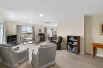 11 Corfe Castle Lane, Levin