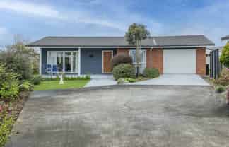 11 Corfe Castle Lane, Levin