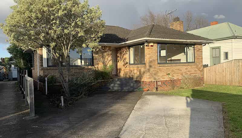 80 Commissariat Road, Mount Wellington