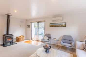 135 Waiwhetu Road, Waterloo